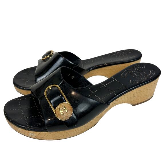 Chanel SS 01 Black Patent Leather CC Safety Pin Logo Wooden Clog Sandals 7 - Picture 1 of 6